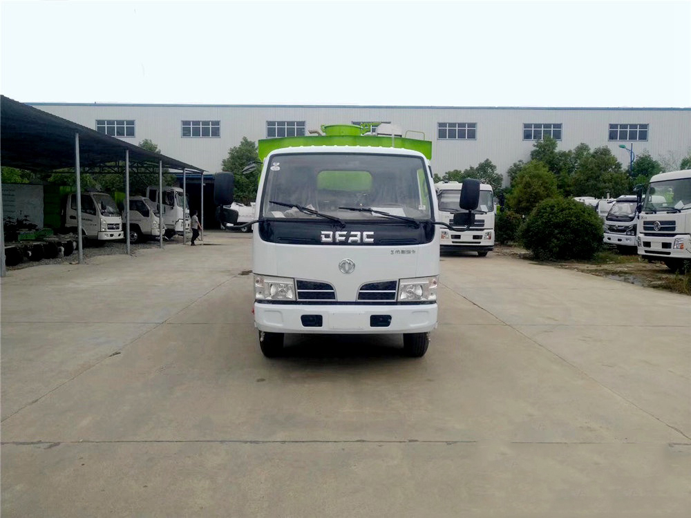 不上牌3方水 2.5方塵東風(fēng)D6 洗掃車